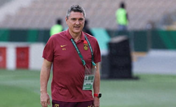 Kaiyun APP-安东尼奥确定留任，U23国家队面临冲击，没想到功勋主帅这样回应