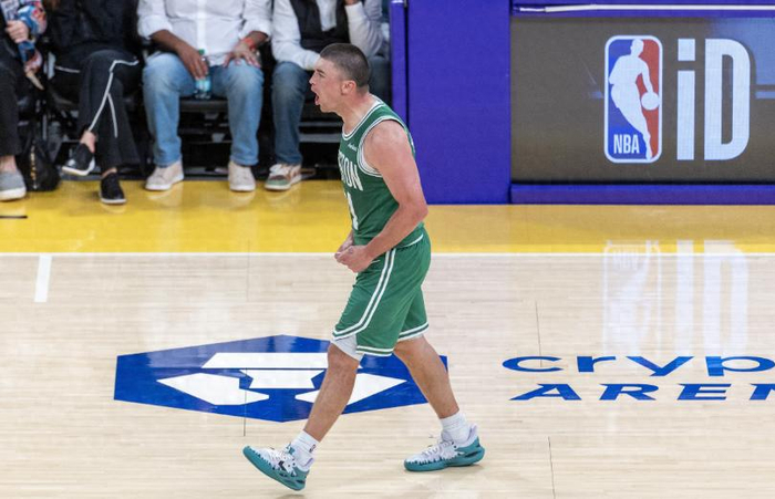 Kaiyun APP-36+7，28+6，矮个无人要，如今打得像全明星，令人刮目相看|普理查德|凯尔特人|波士顿凯尔特人队|nba|艾弗森_新浪体育_新浪新闻