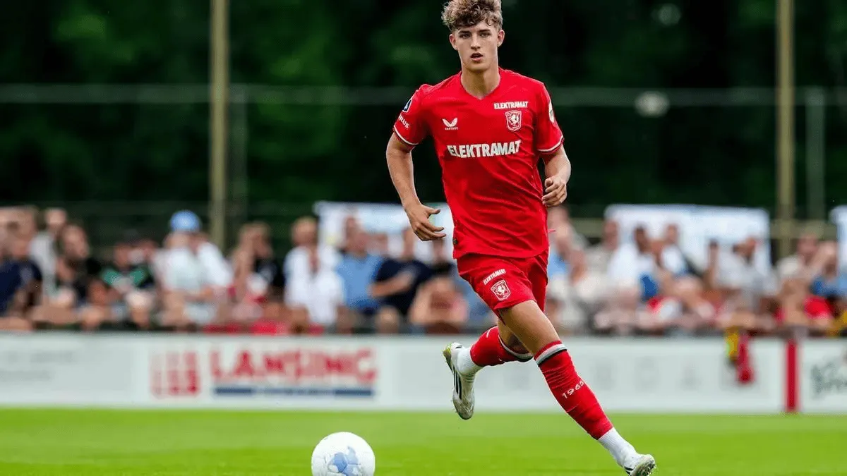 每体：巴萨关注奈斯塔德已久，但这笔交易目前处于搁置状态